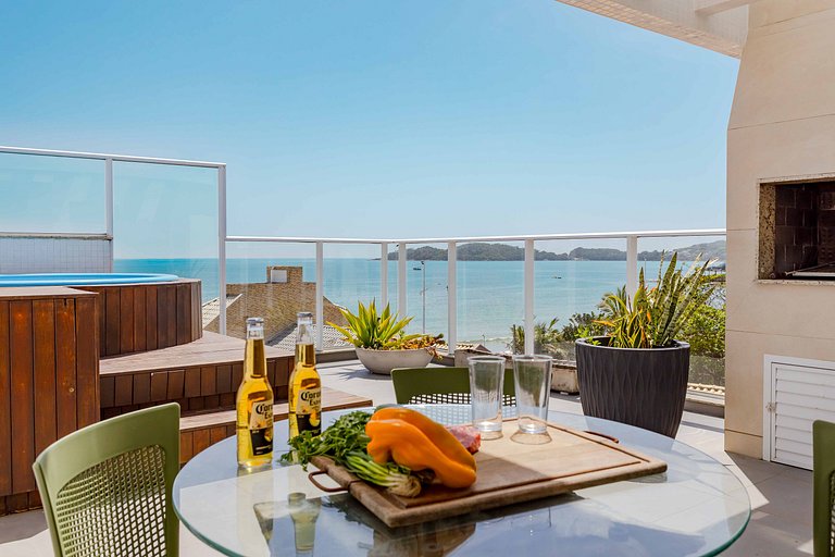 Cobertura Duplex com Hidro a 20m da Praia de Bombas