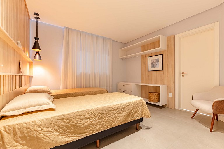 Cobertura Duplex com Hidro a 20m da Praia de Bombas