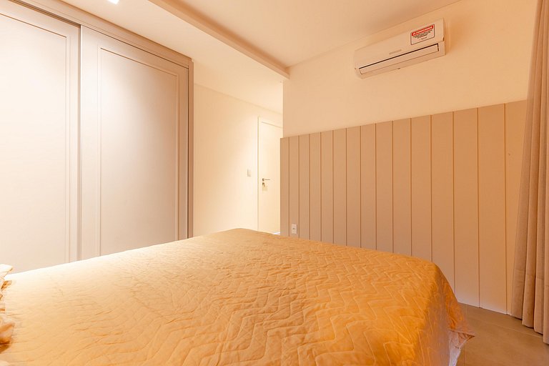 Cobertura Duplex com Hidro a 20m da Praia de Bombas