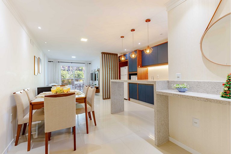 Amplo Apto a 150 Metros da Praia de Bombinhas