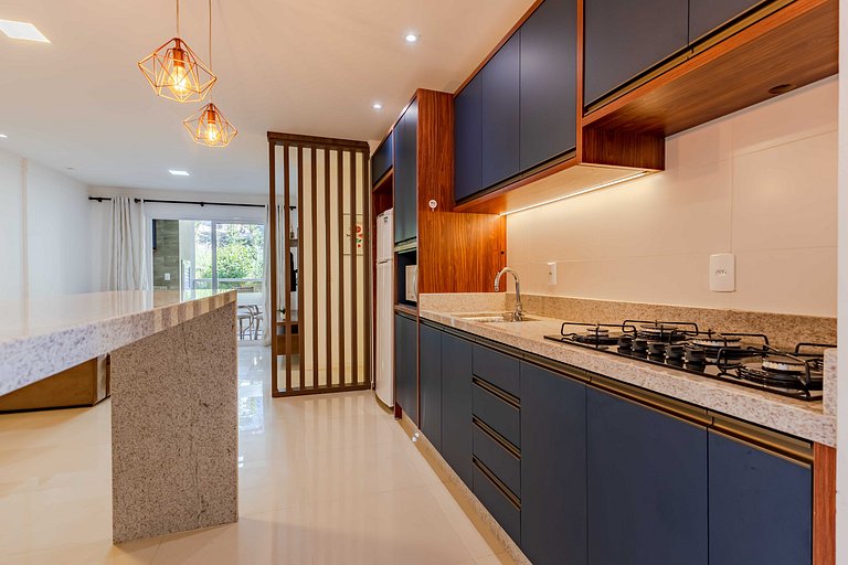 Amplo Apto a 150 Metros da Praia de Bombinhas