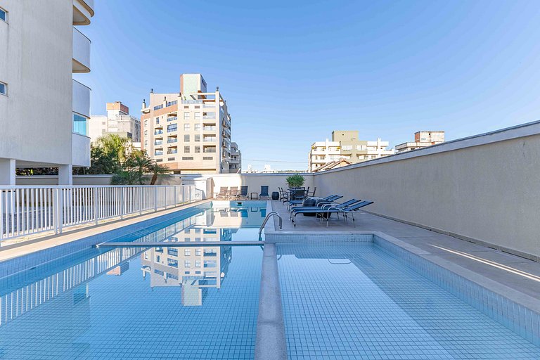 Confortável Apto com Piscina na Praia de Bombas