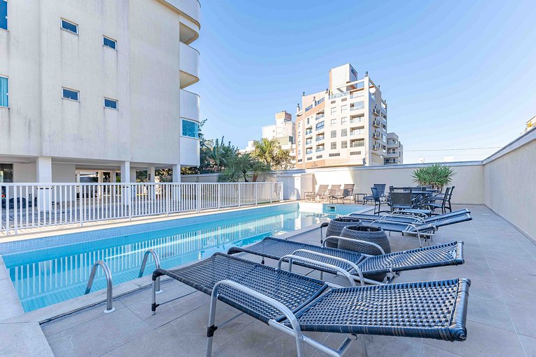 Confortável Apto com Piscina na Praia de Bombas