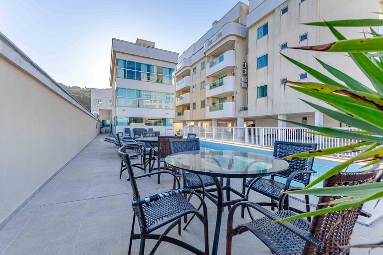 Confortável Apto com Piscina na Praia de Bombas
