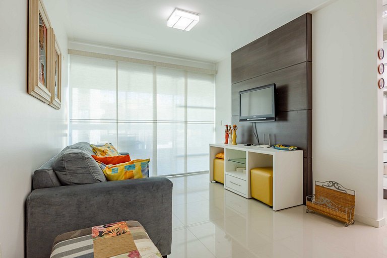 Amplo Apto Bem Localizado a 200 metros da Praia