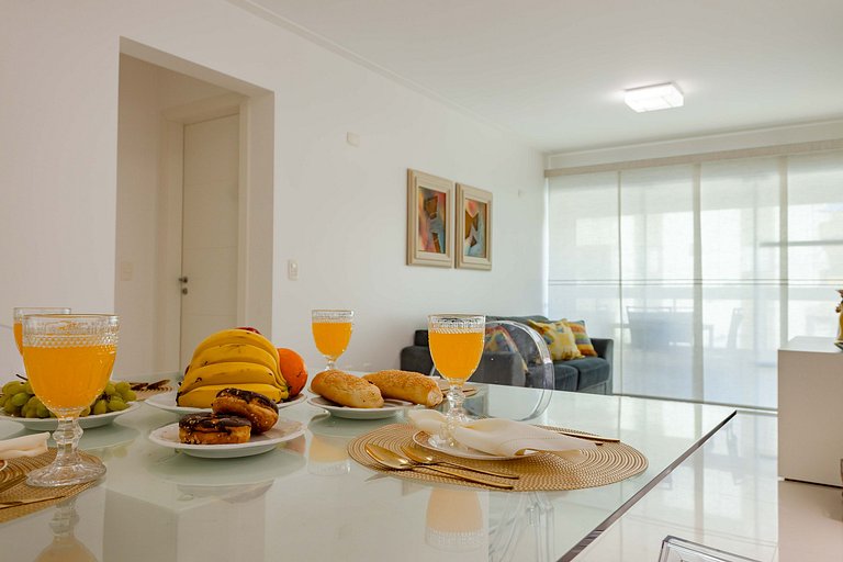 Amplo Apto Bem Localizado a 200 metros da Praia