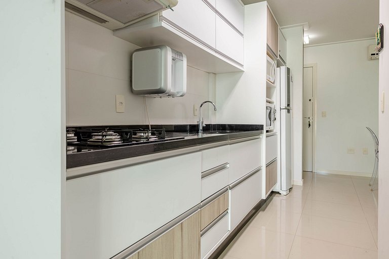 Amplo Apto Bem Localizado a 200 metros da Praia