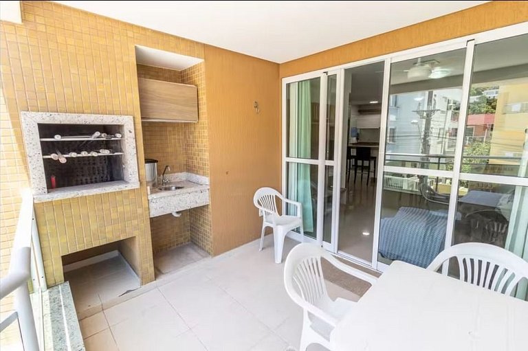 Confortável Apto a 70 Metros da Praia de Bombinhas