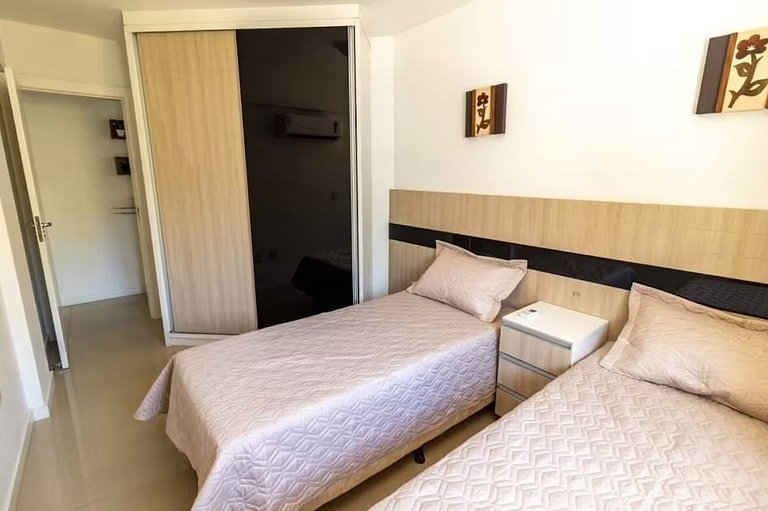 Confortável Apto a 70 Metros da Praia de Bombinhas