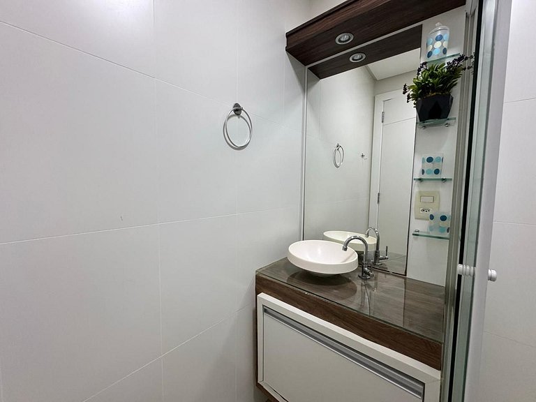 Confortável Apto a 70 Metros da Praia de Bombinhas