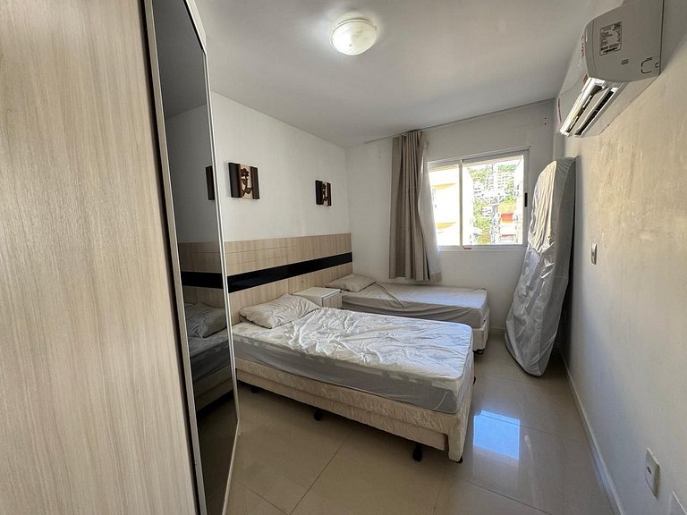 Confortável Apto a 70 Metros da Praia de Bombinhas