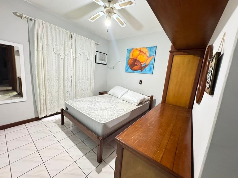 Apartamento a 100 Metros da Praia de Bombas