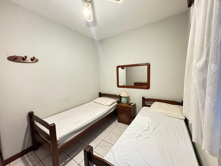 Apartamento a 100 Metros da Praia de Bombas