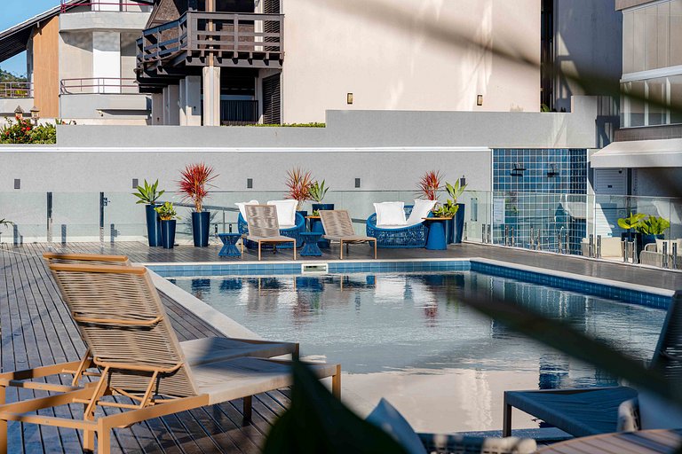 Apartamento Luxuoso Frente Mar na Praia de Bombas
