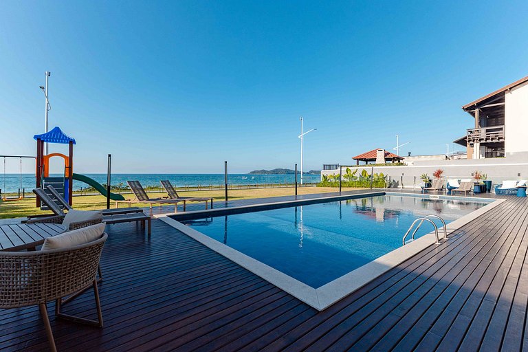 Apartamento Luxuoso Frente Mar na Praia de Bombas