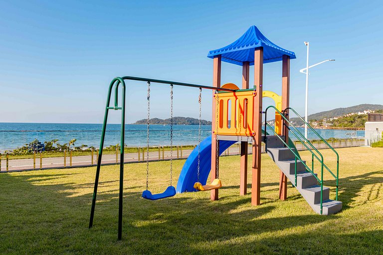 Apartamento Luxuoso Frente Mar na Praia de Bombas