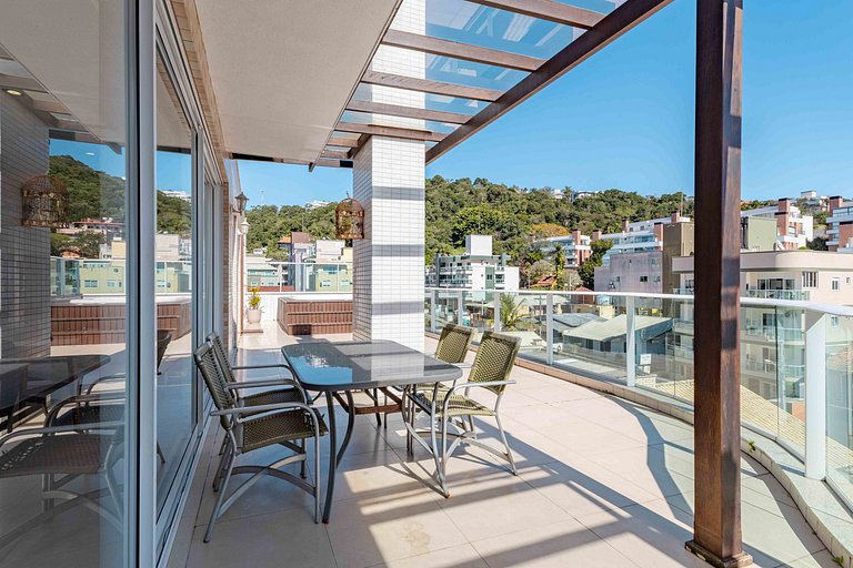 Exclusivo ático con jacuzzi privado en la playa de Bombinhas