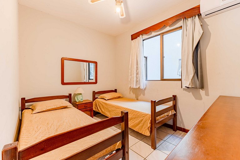 Apartamento a 70 Metros da Praia de Bombas