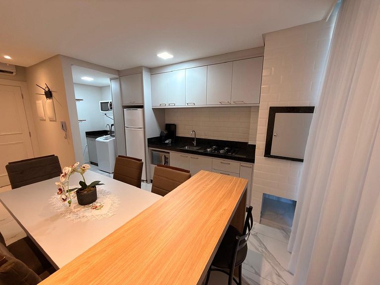 Apto em Condominio com Piscina Climatizada