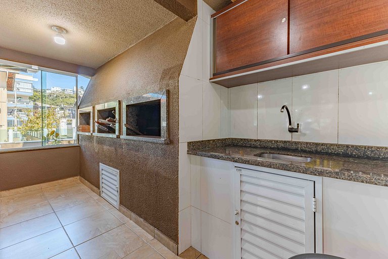 Loft Compacto a 100 metros da Praia de Bombinhas