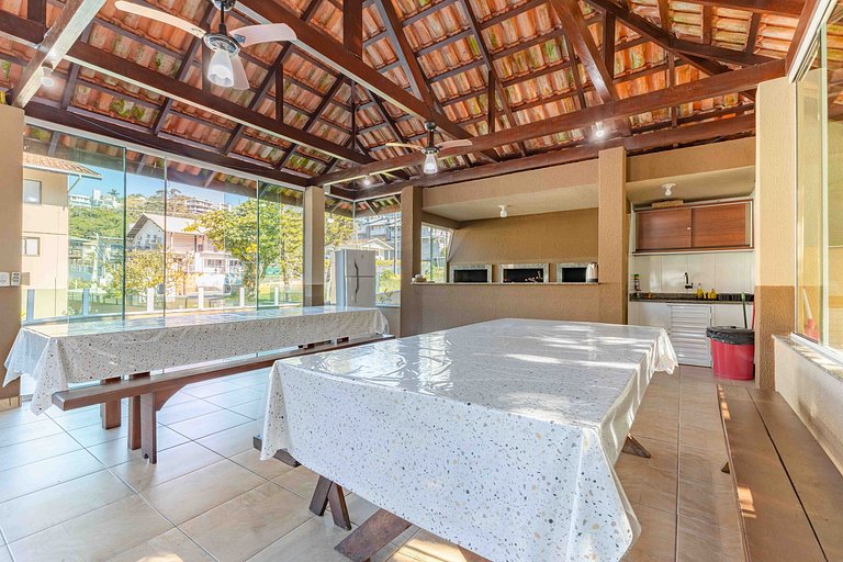 Loft Compacto a 100 metros da Praia de Bombinhas